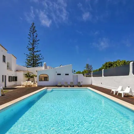 וילה Benagil Boutique - Moradia Luxuosa Com Piscina Aquecivel E Bbq קארבואירו