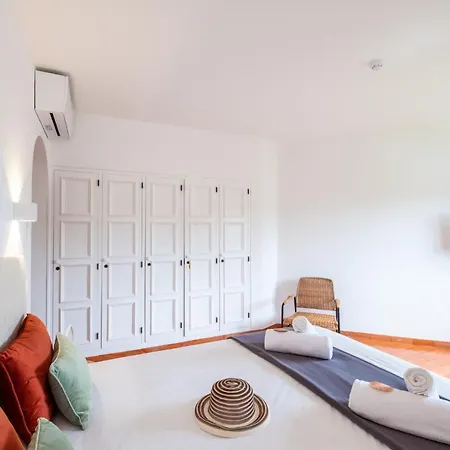 Benagil Boutique - Moradia Luxuosa Com Piscina Aquecivel E Bbq Вилла Карвоейру