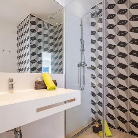 Benagil Boutique - Moradia Luxuosa Com Piscina Aquecivel E Bbq * Carvoeiro (Lagoa)